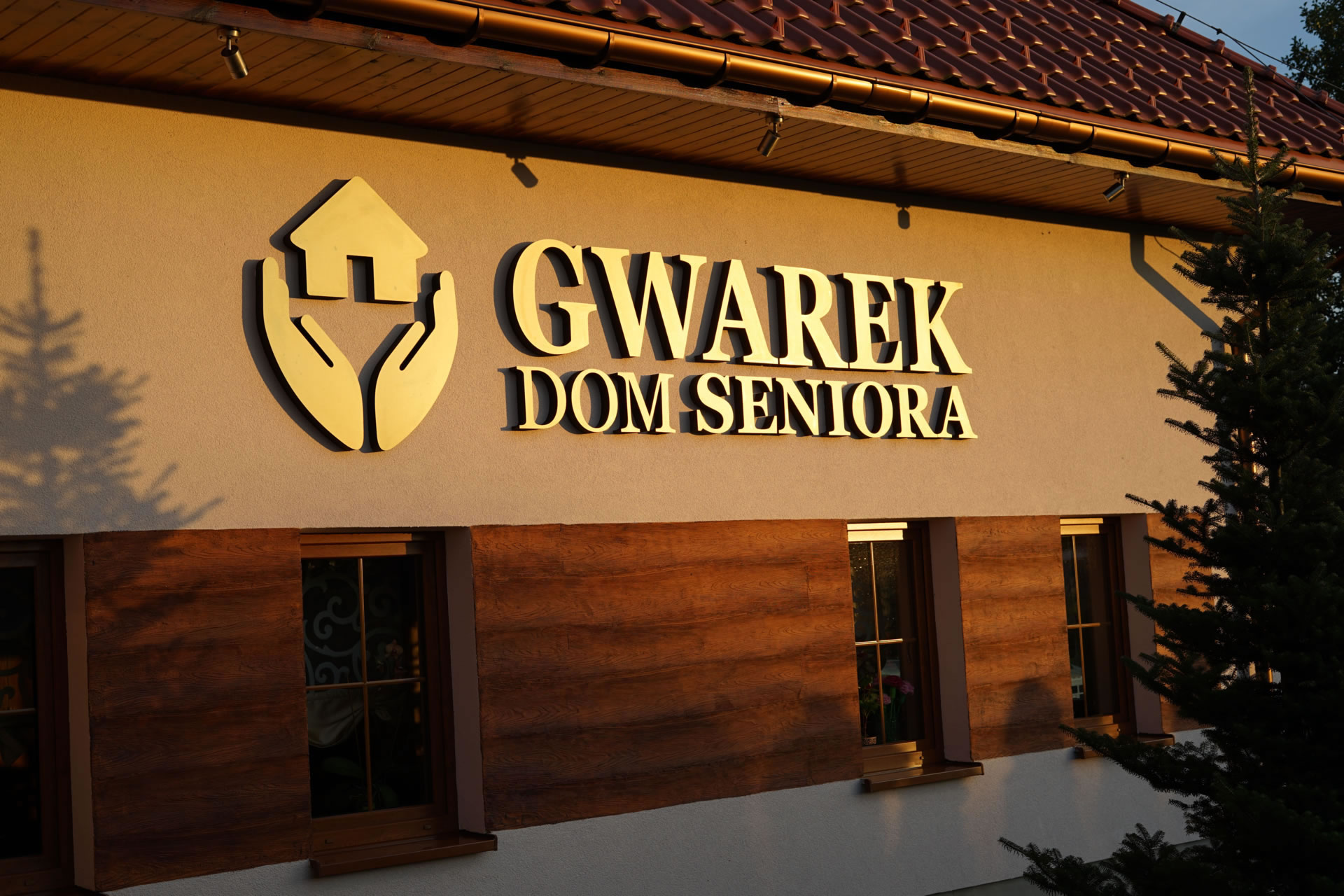 Dom Spokojnej Starości GWAREK zlokalizowany w okolicach Żor.